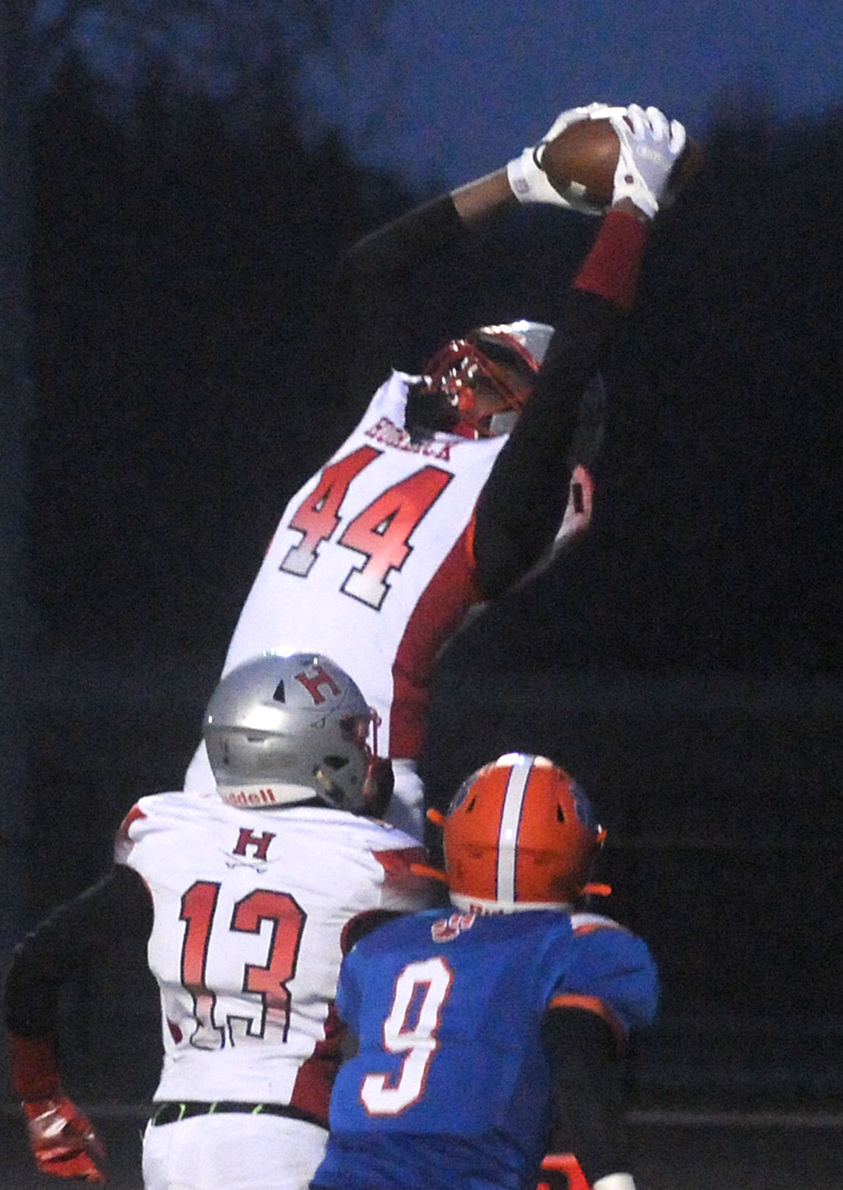 Triggs elevates for the catch
